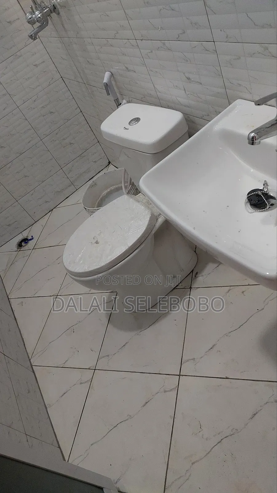 1bdrm Bedsitter in Makumbusho Stand, Kinondoni for rent