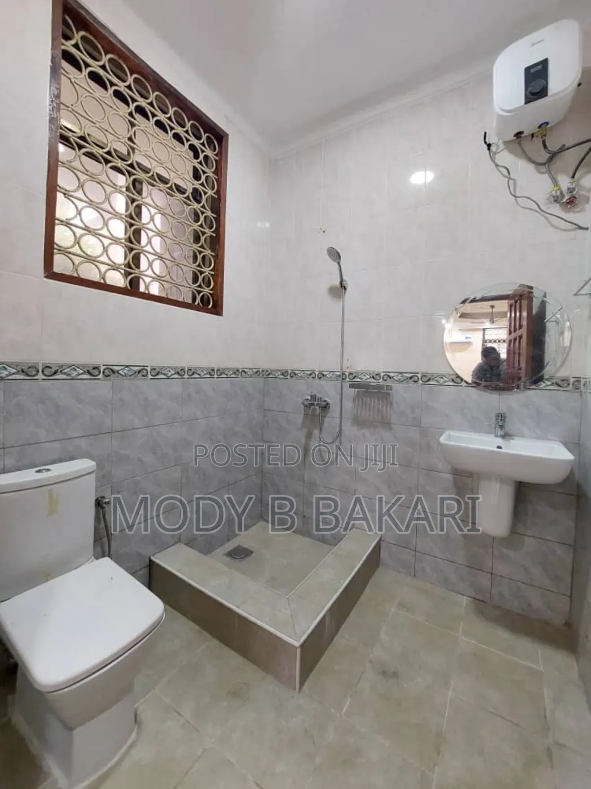 8bdrm House in Mikocheni for rent