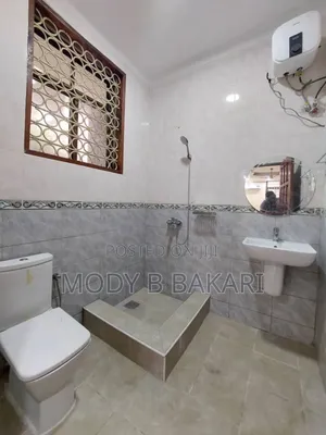 8bdrm House in Mikocheni for rent