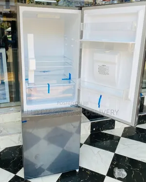 Mr UK Refrigerator 243L With Water Dispenser