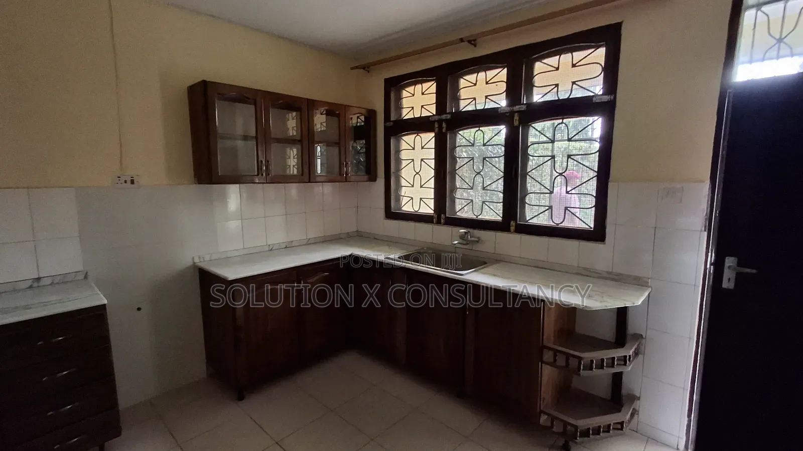 Furnished 8bdrm House in Kunduchi for rent