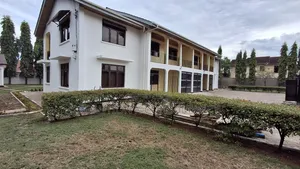 Furnished 8bdrm House in Kunduchi for rent