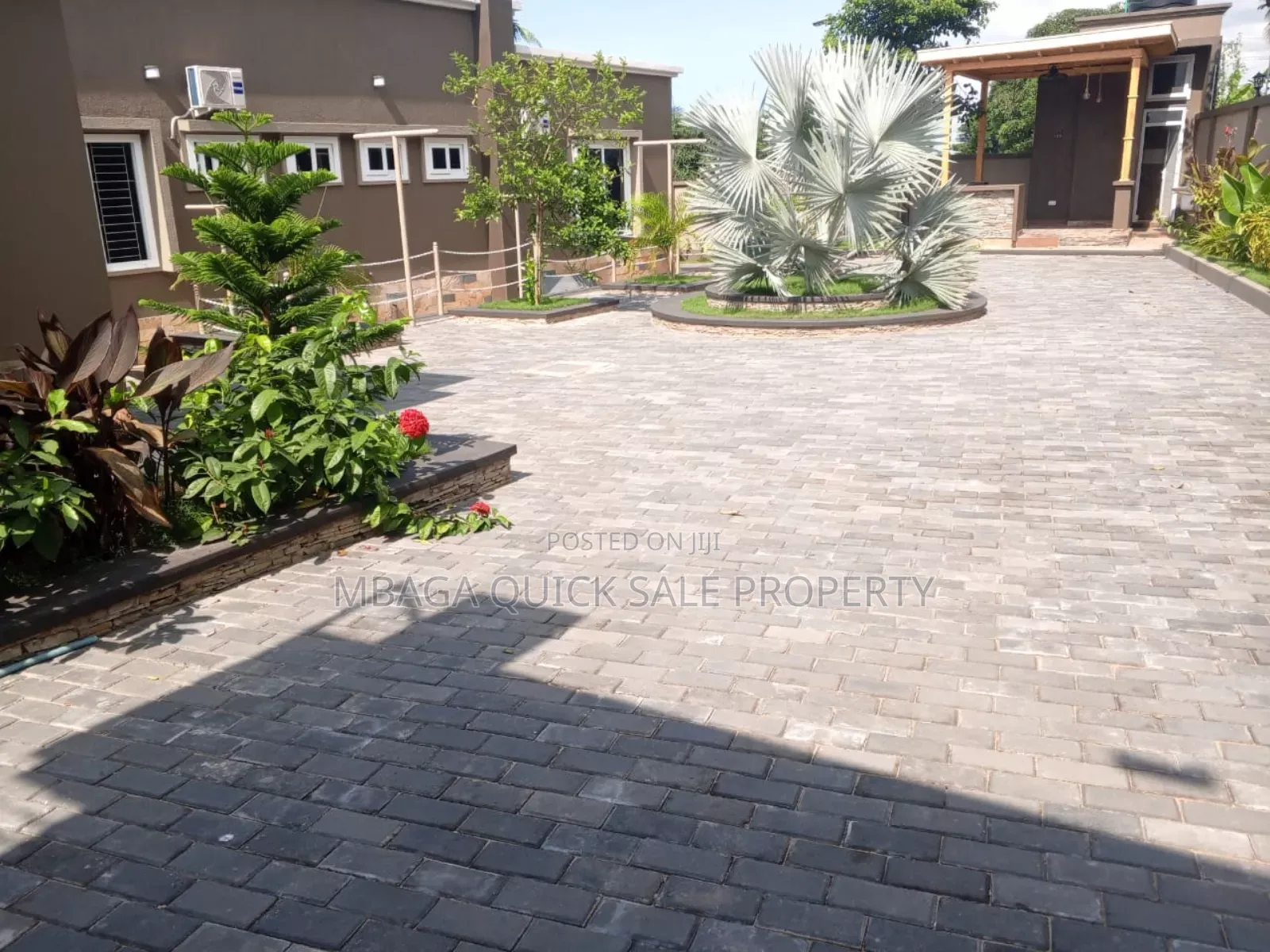 3bdrm House in Mivumoni Madale, Goba for sale