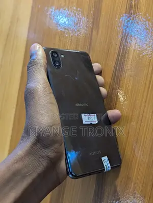 Sharp Aquos R3 128 GB Black