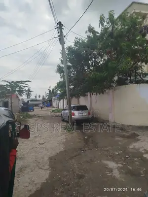 7bdrm House in Kijitonyama, Kinondoni for sale