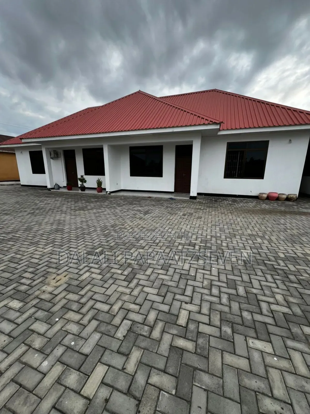 2bdrm Apartment in Dalalipapaatzseven, Bweni for rent