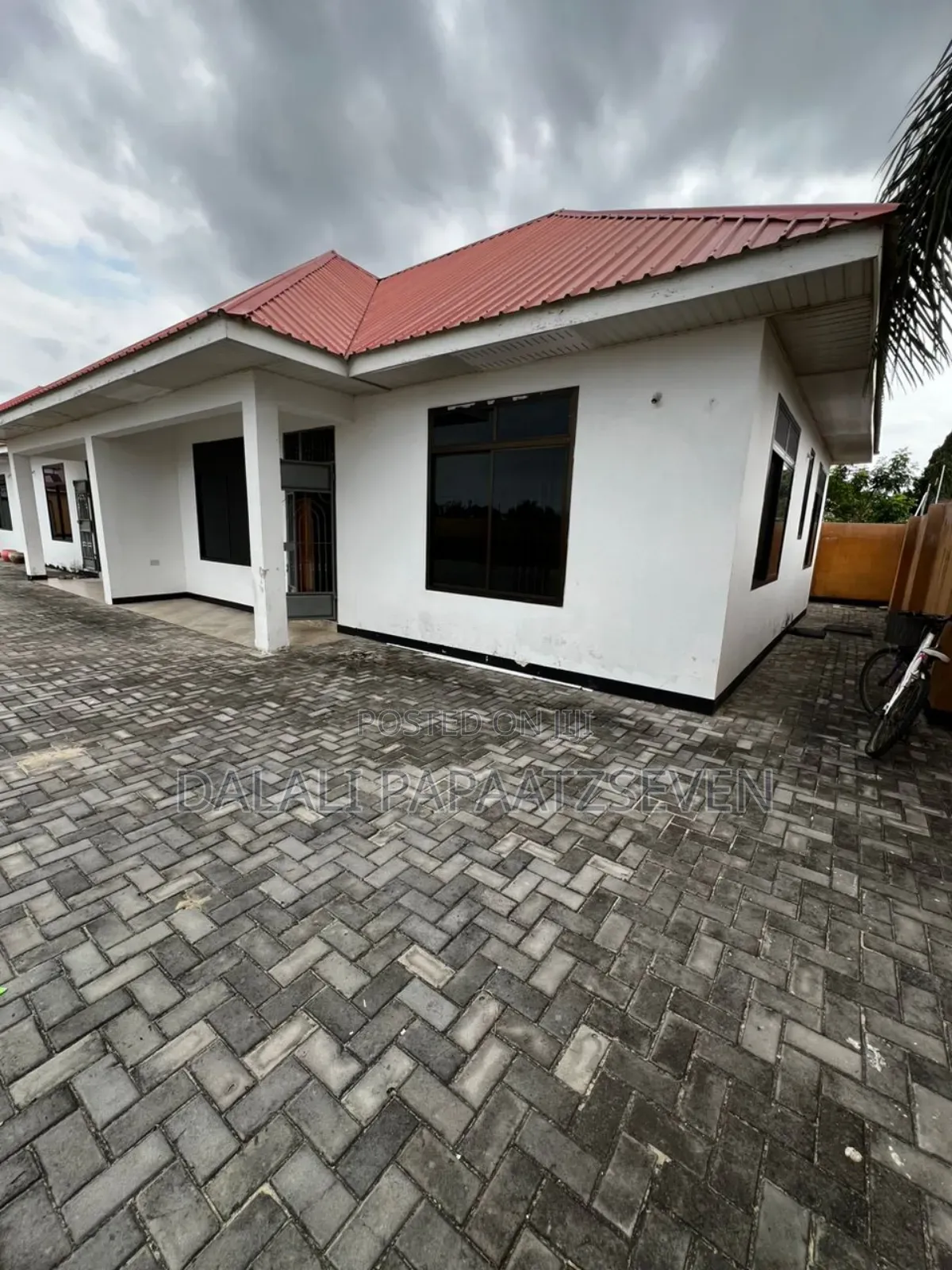 2bdrm Apartment in Dalalipapaatzseven, Bweni for rent
