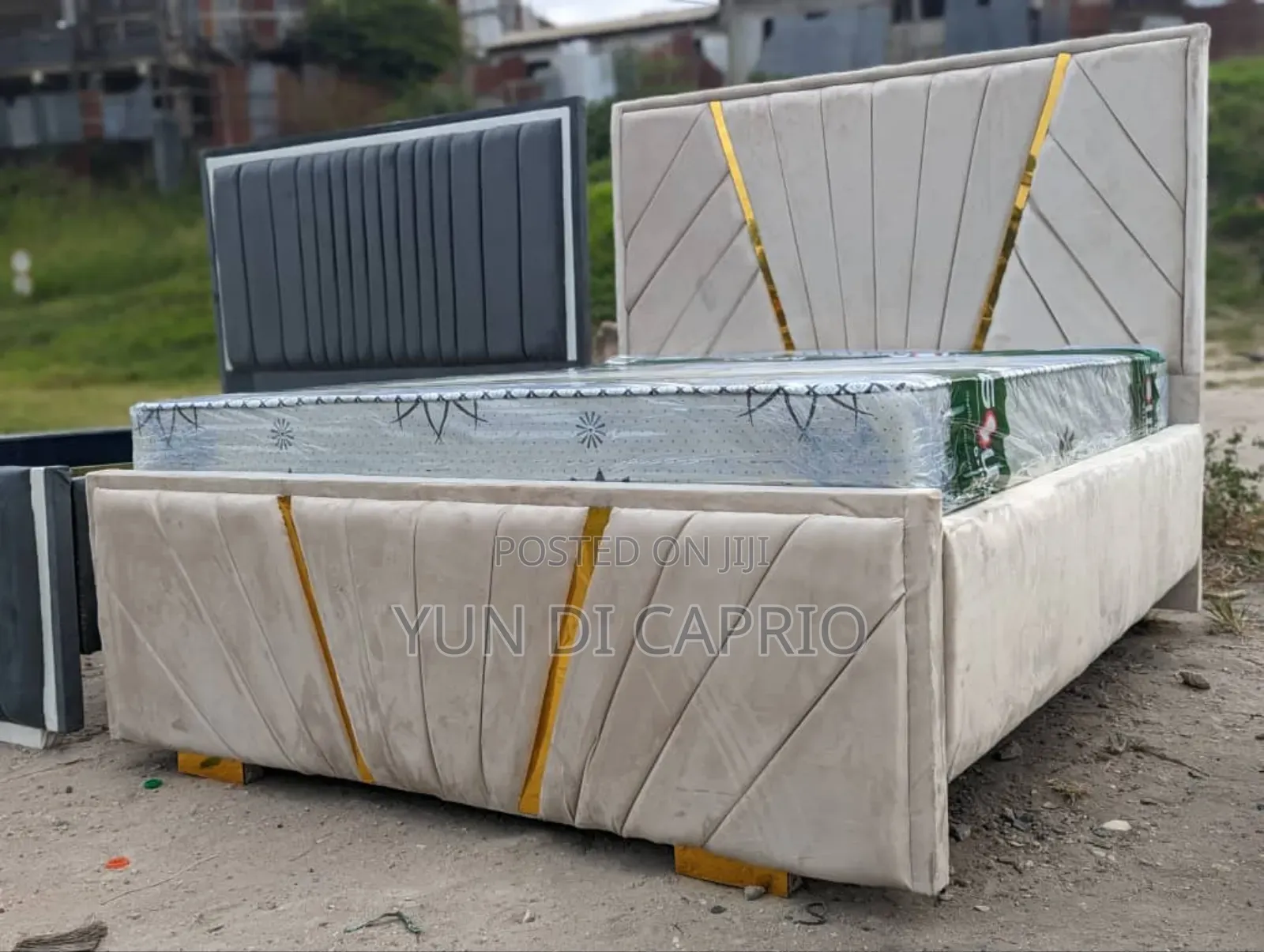 Bedsofa Classic Mpya