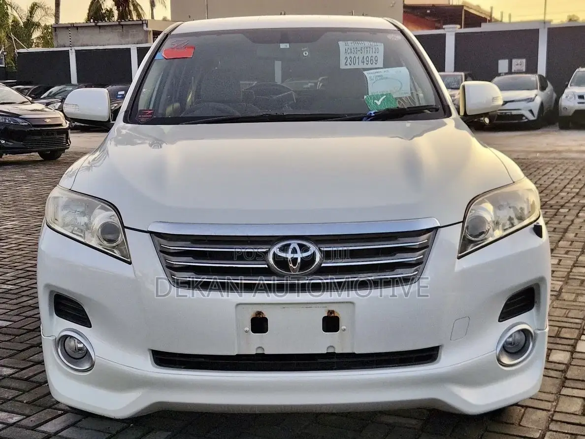 Toyota Vanguard 2009 White