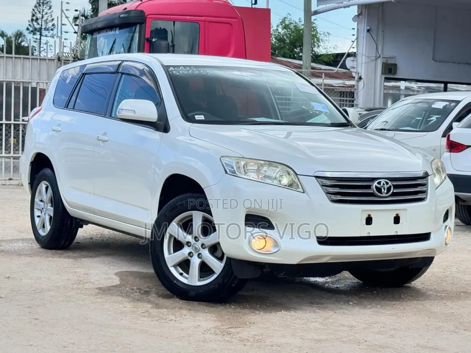 Toyota Vanguard 2008 White