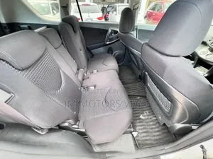 Toyota Vanguard 2008 White