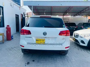 Volkswagen Touareg 2014 White