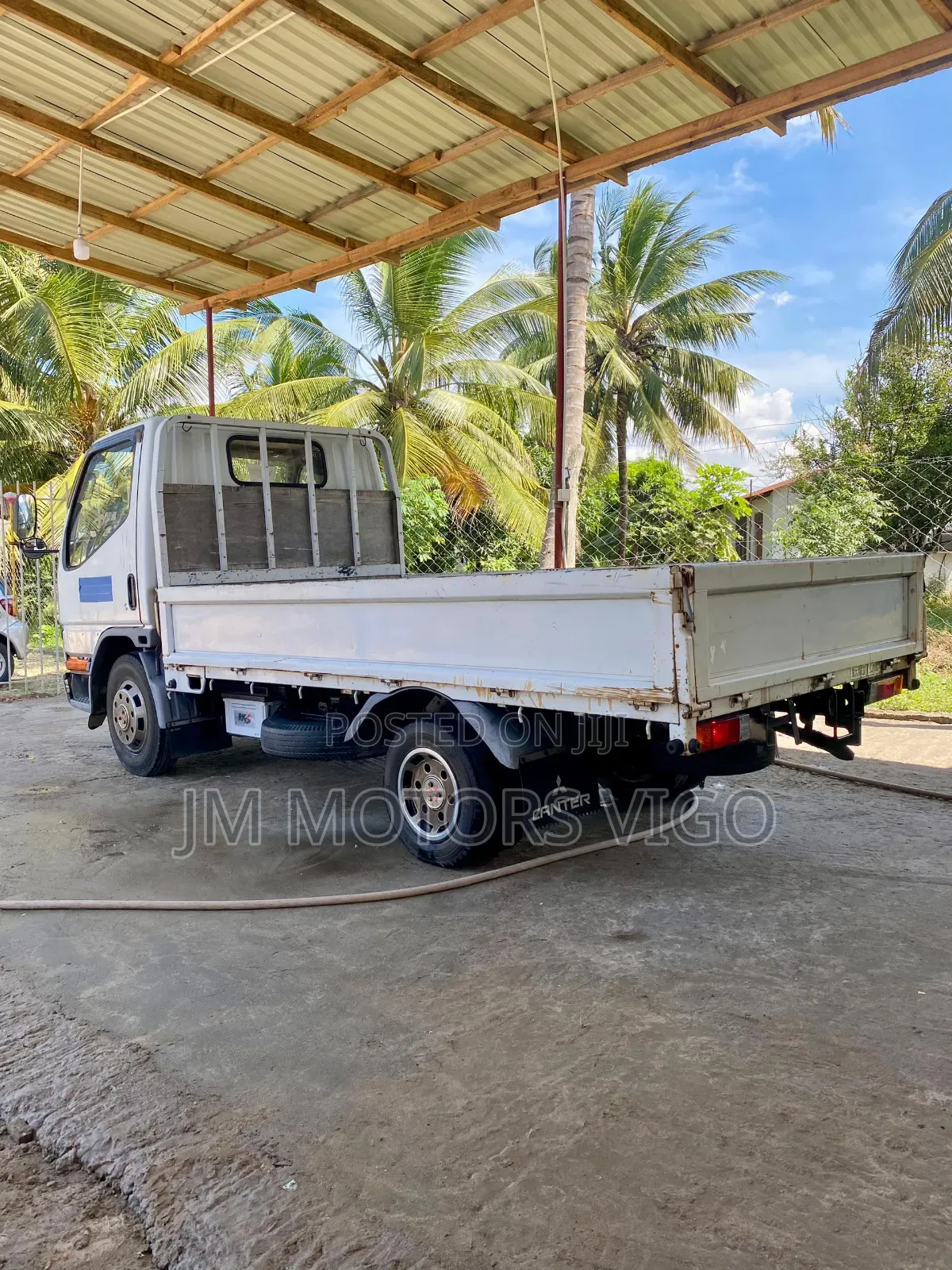 Mitsubishi Canter Guts