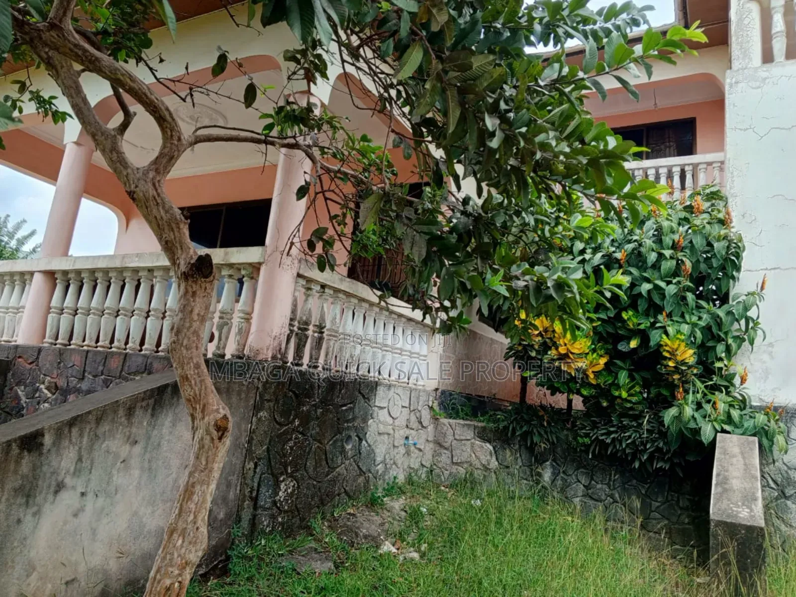 5bdrm House in Kimara Mwisho for sale