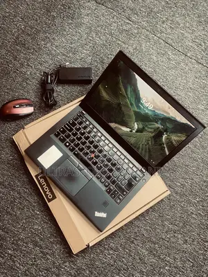 Laptop Lenovo ThinkPad X270 16GB Intel Core I7 HDD 500GB