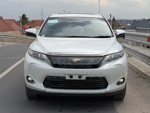 Toyota Harrier 2017 Off white