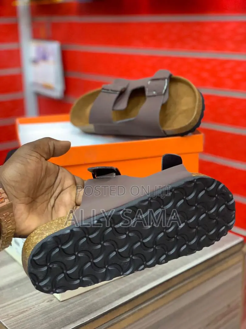 Open Shoes Boss Material Leather