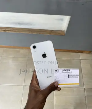 Apple iPhone XR 128 GB White