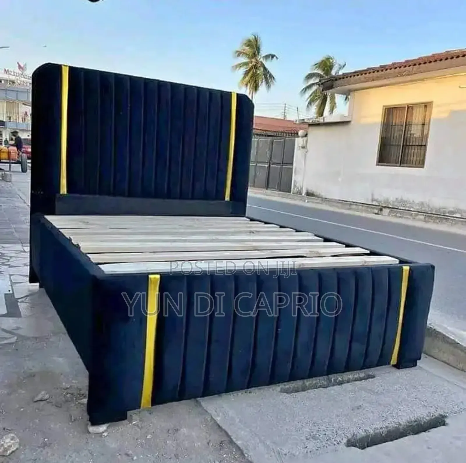 Bedsofa Classic Mpya