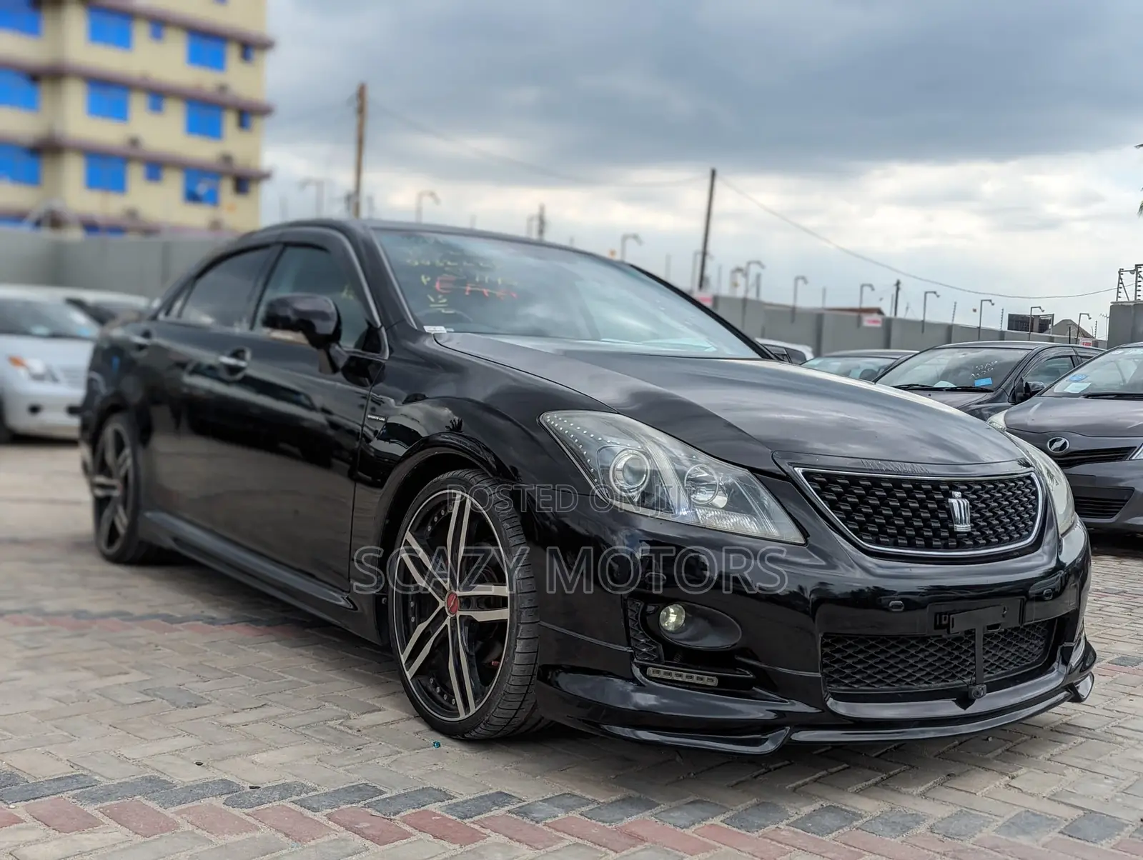 Toyota Crown 2010 Black