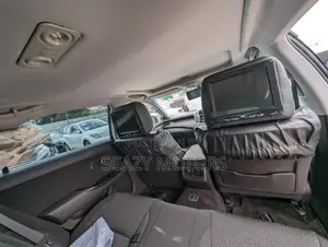 Toyota Crown 2010 Black