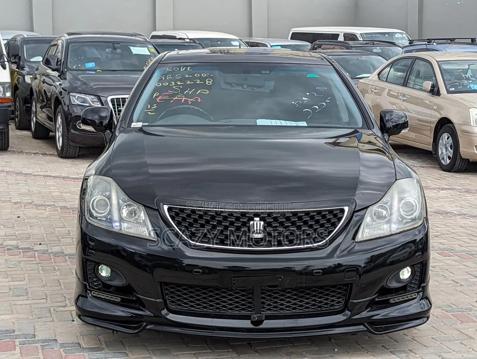 Toyota Crown 2010 Black
