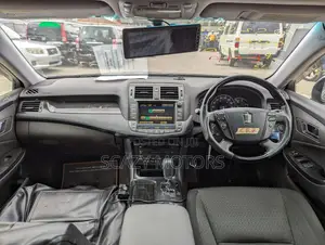 Toyota Crown 2010 Black