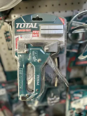 Total Staple Gun Heavy Duty THT31143