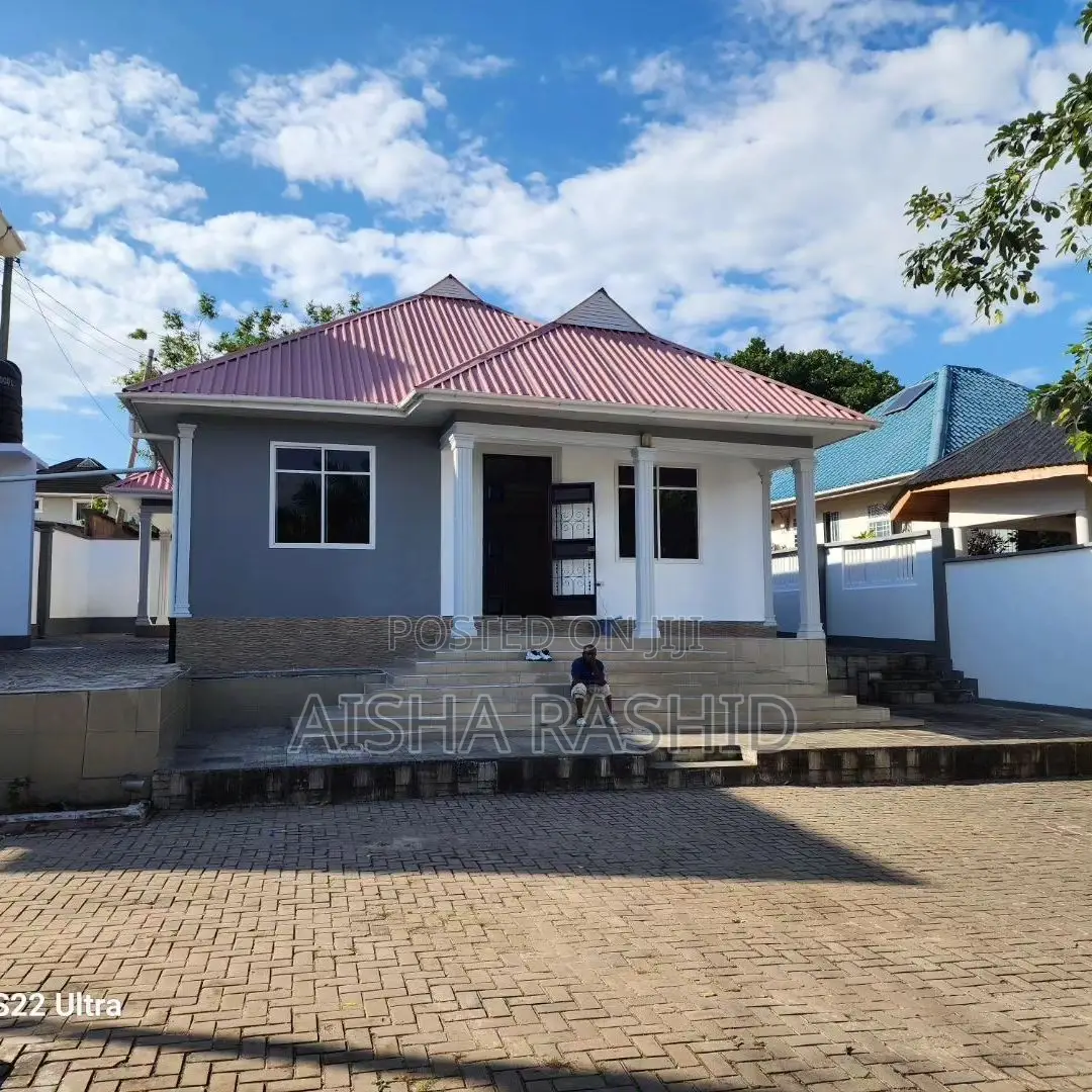 4bdrm House in Goba for sale