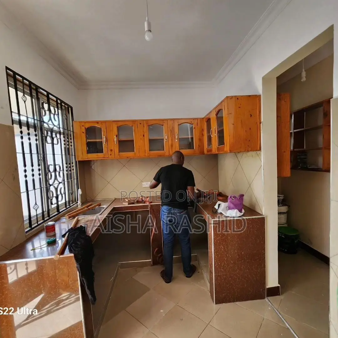 4bdrm House in Goba for sale