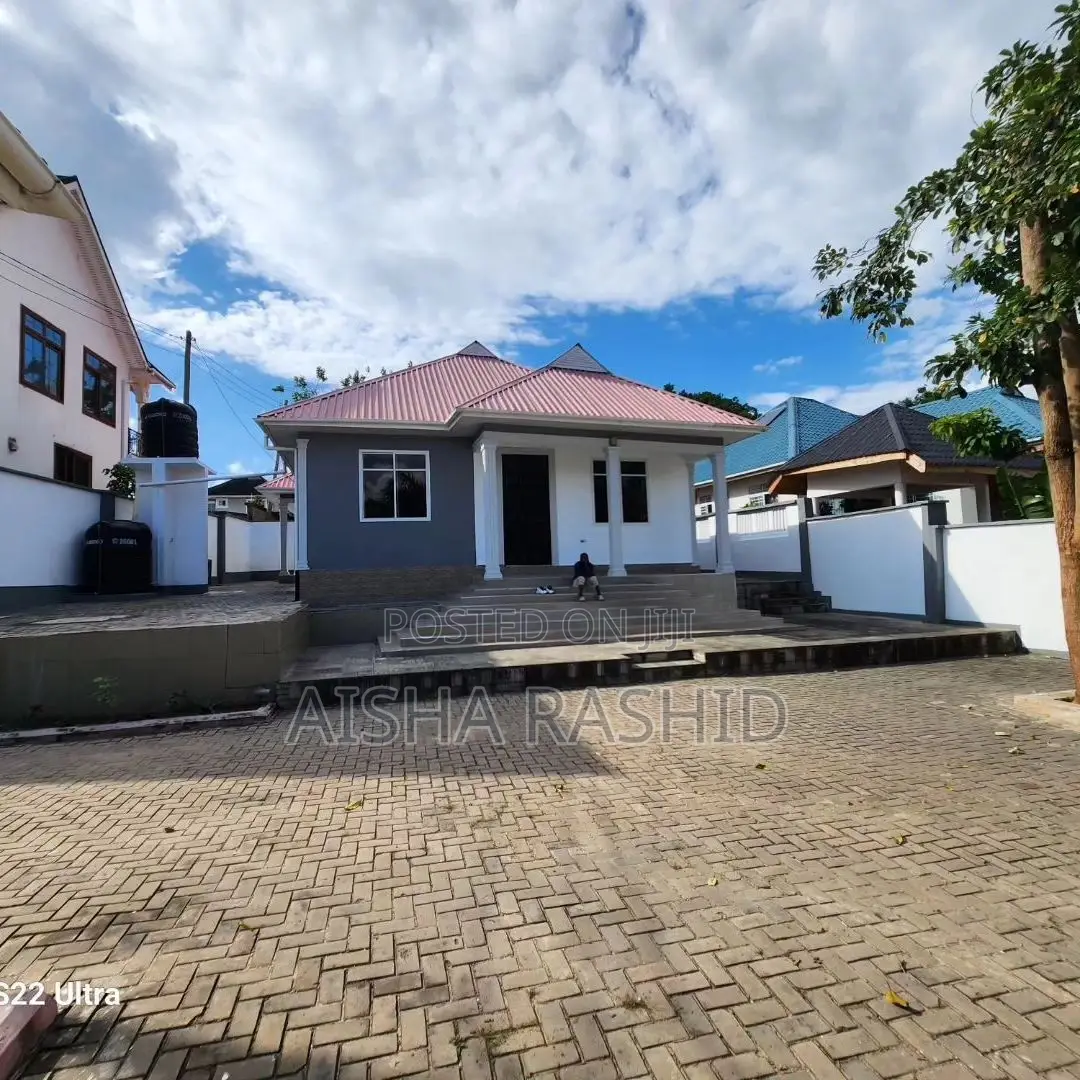 4bdrm House in Goba for sale