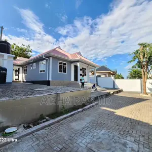 4bdrm House in Goba for sale