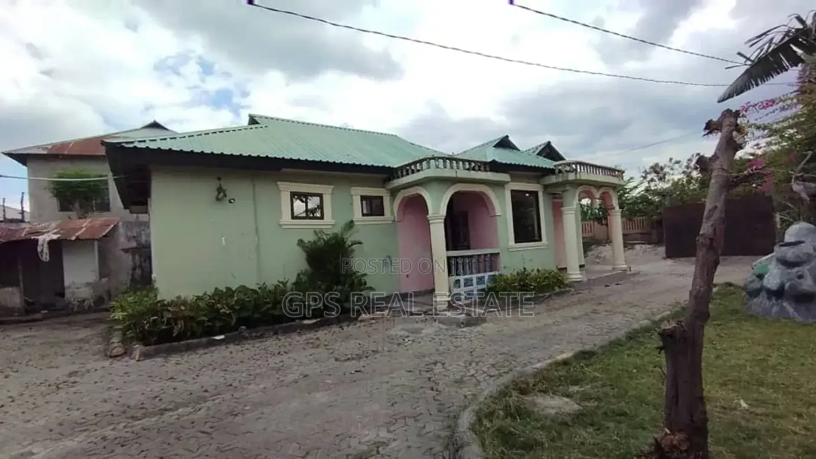 4bdrm House in Kitunda Machimbo, Kinondoni for sale