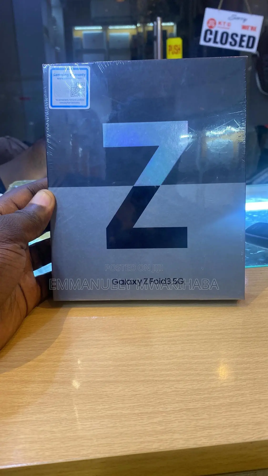 New Samsung Galaxy Z Fold 3 256 GB Black