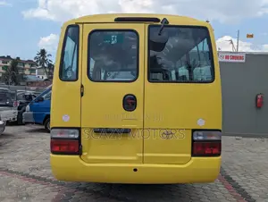 Toyota Coaster 1998 Yellow