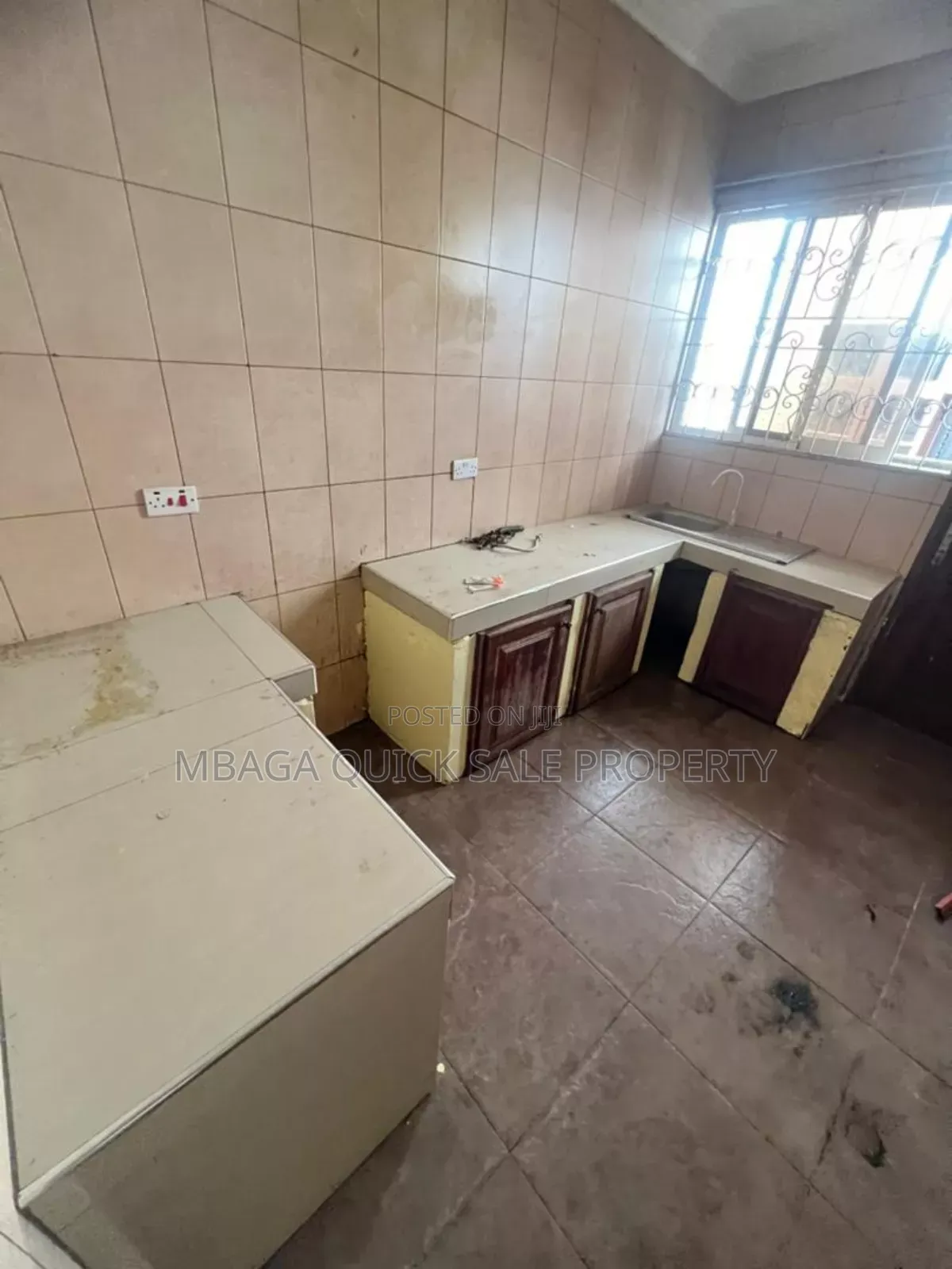 3bdrm Apartment in Kijitonyamaa Hecko for sale