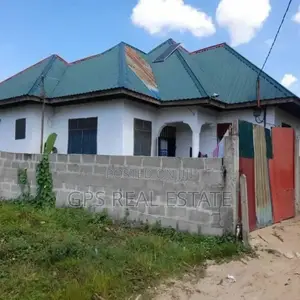 3bdrm House in Tabatasegera, Kinondoni for sale