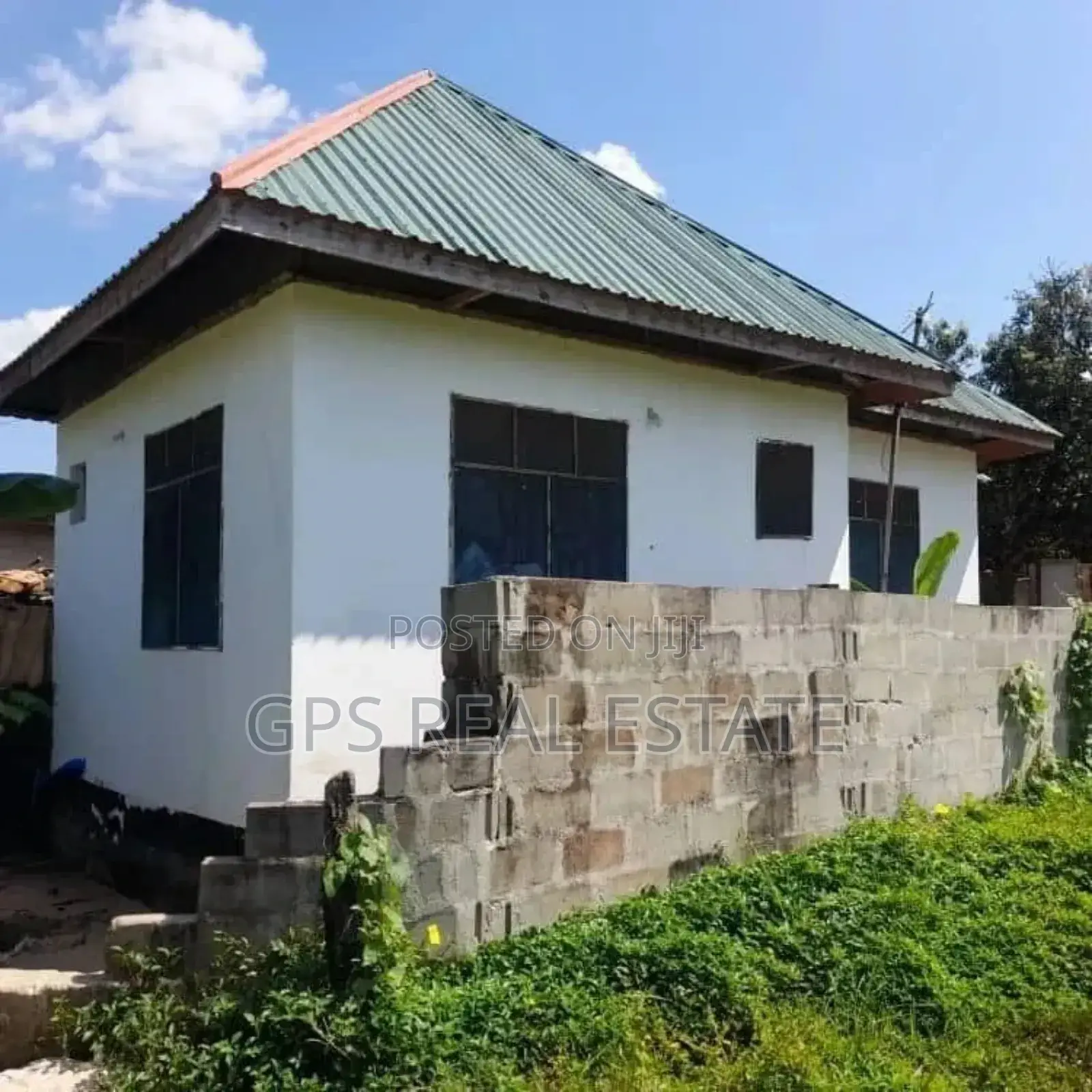 3bdrm House in Tabatasegera, Kinondoni for sale