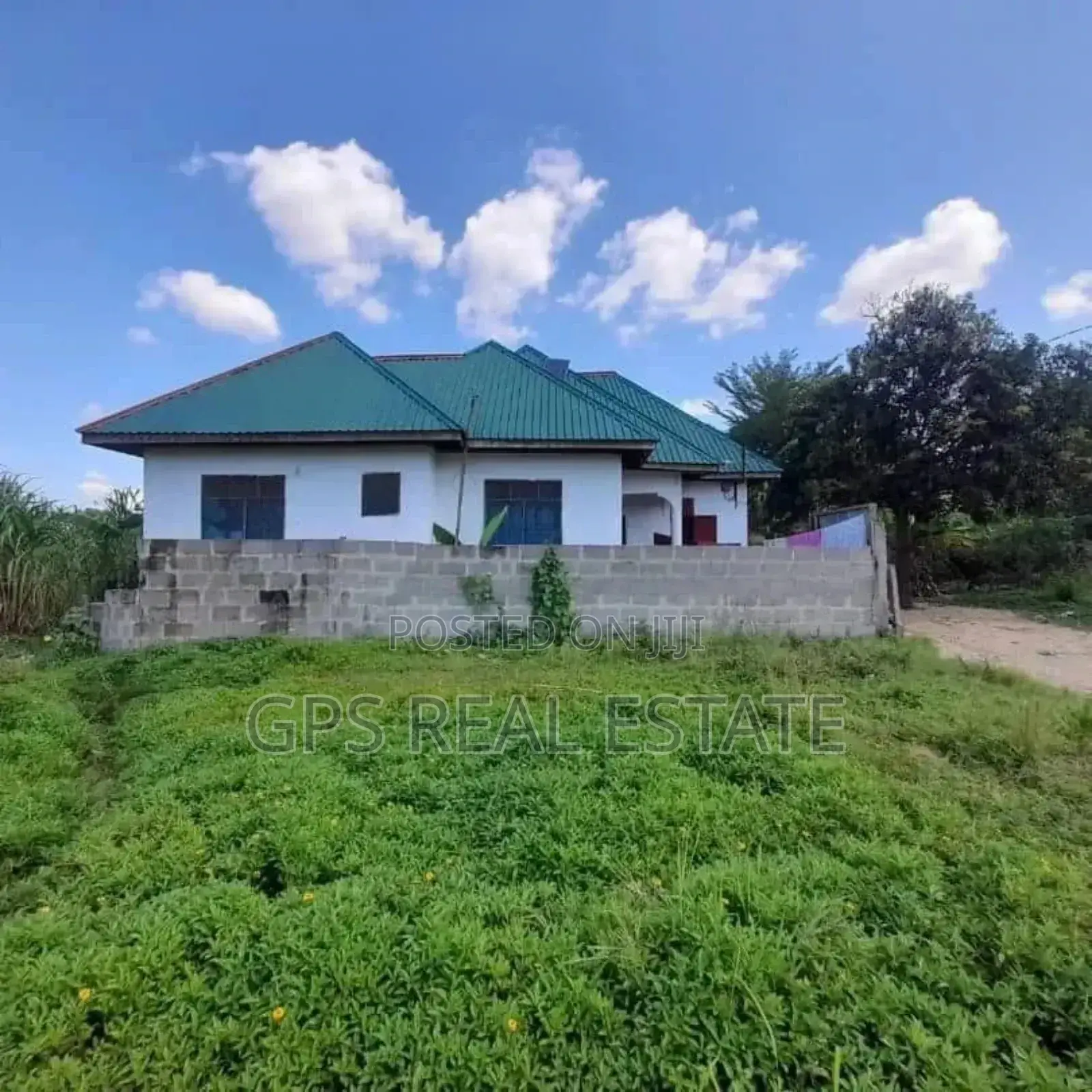 3bdrm House in Tabatasegera, Kinondoni for sale