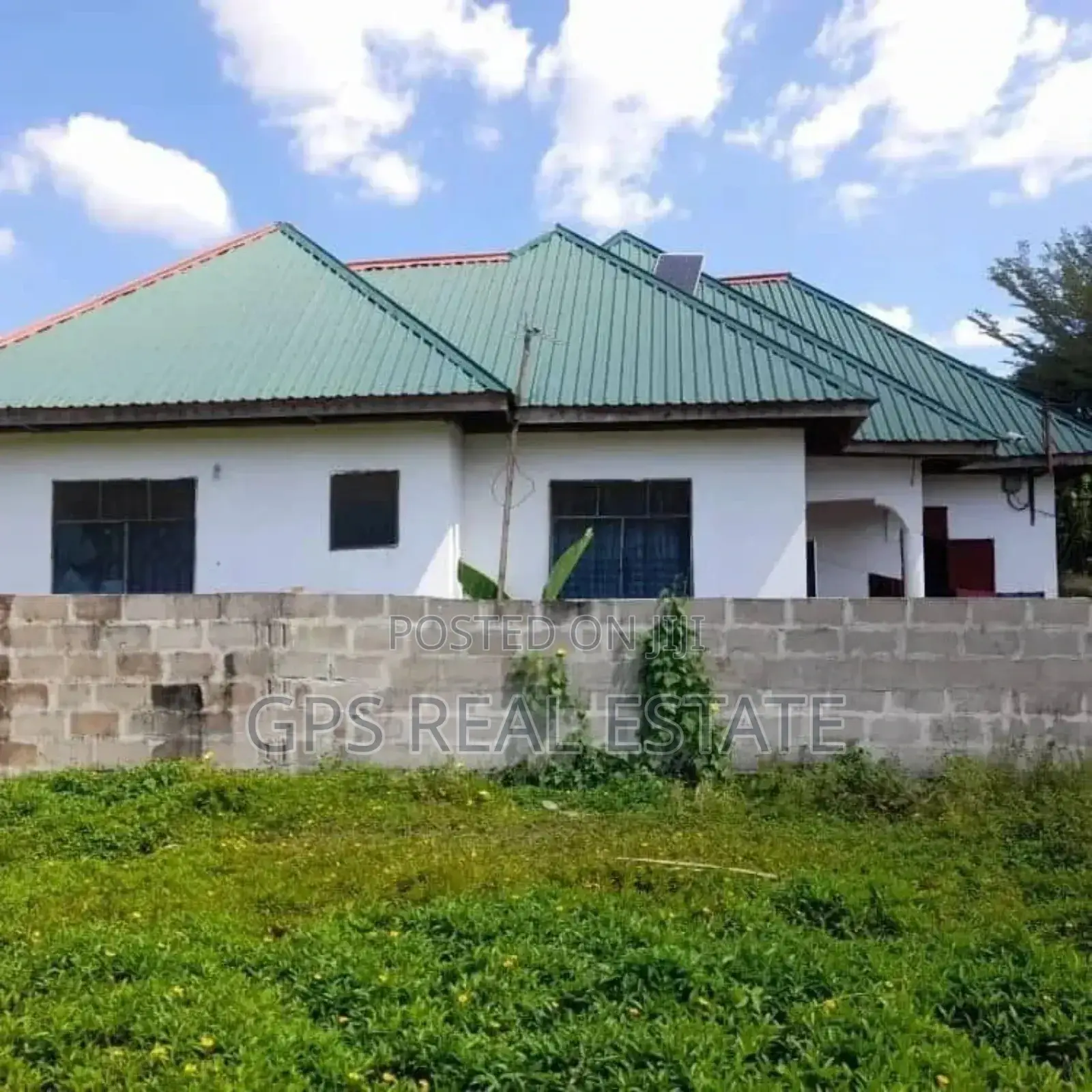 3bdrm House in Tabatasegera, Kinondoni for sale