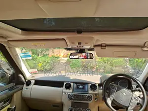 Land Rover Discovery 2016 Gray