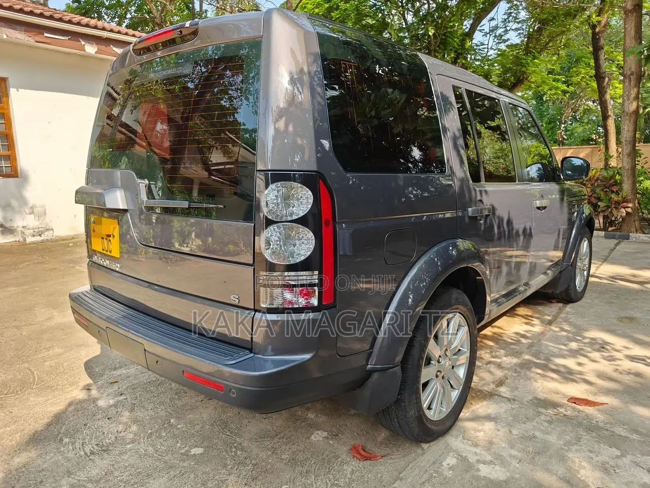 Land Rover Discovery 2016 Gray