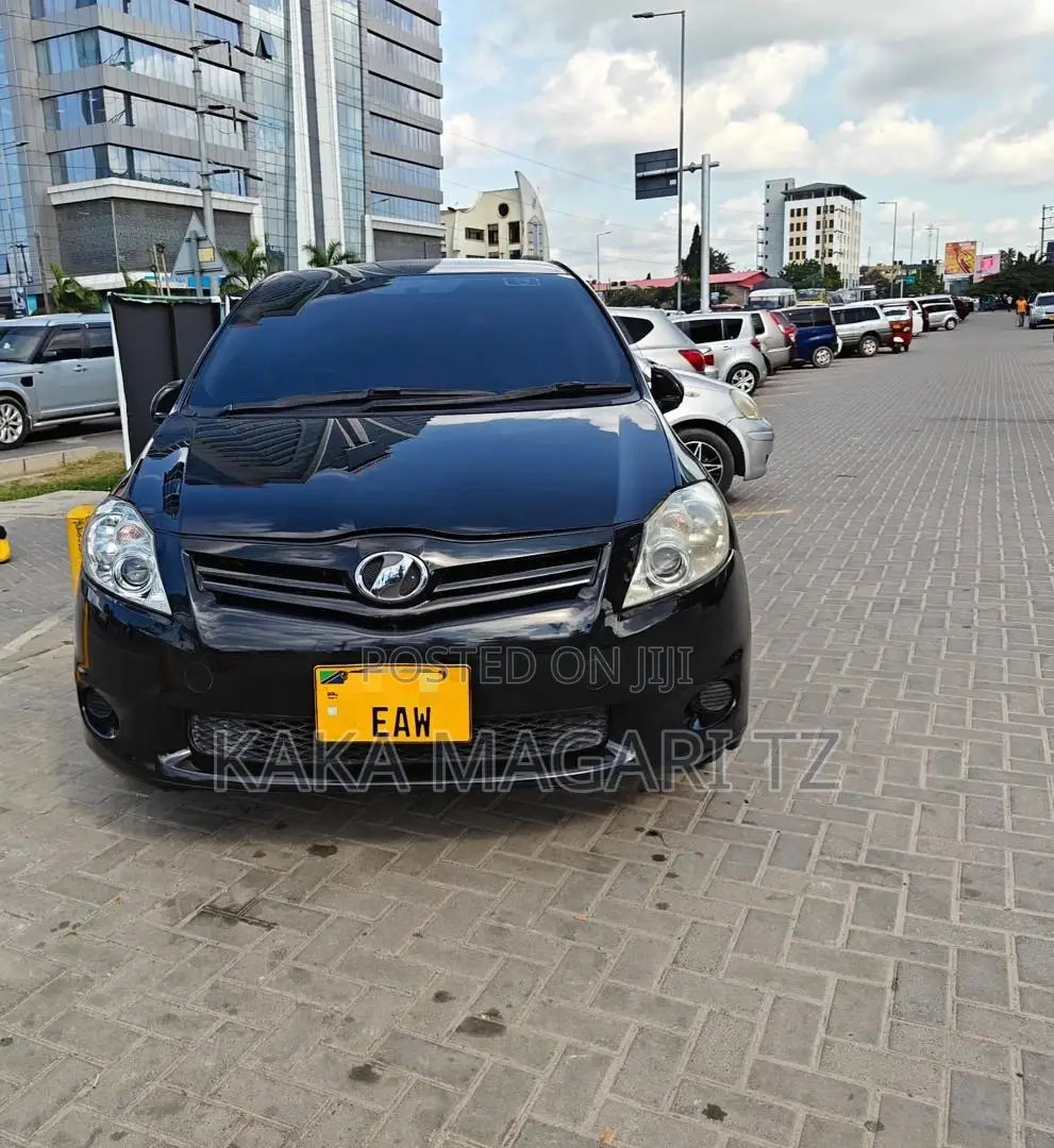 Toyota Auris 2010 Black