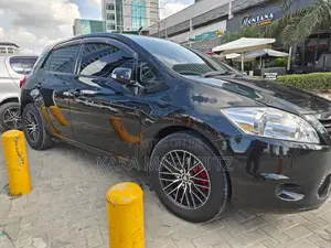 Toyota Auris 2010 Black