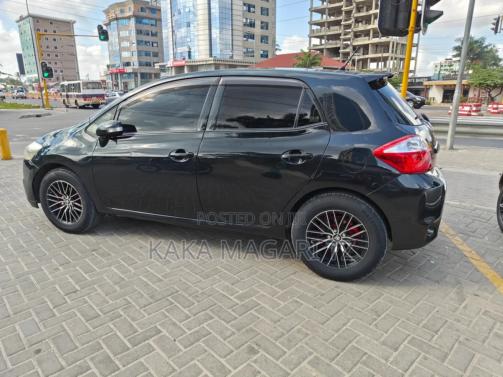 Toyota Auris 2010 Black
