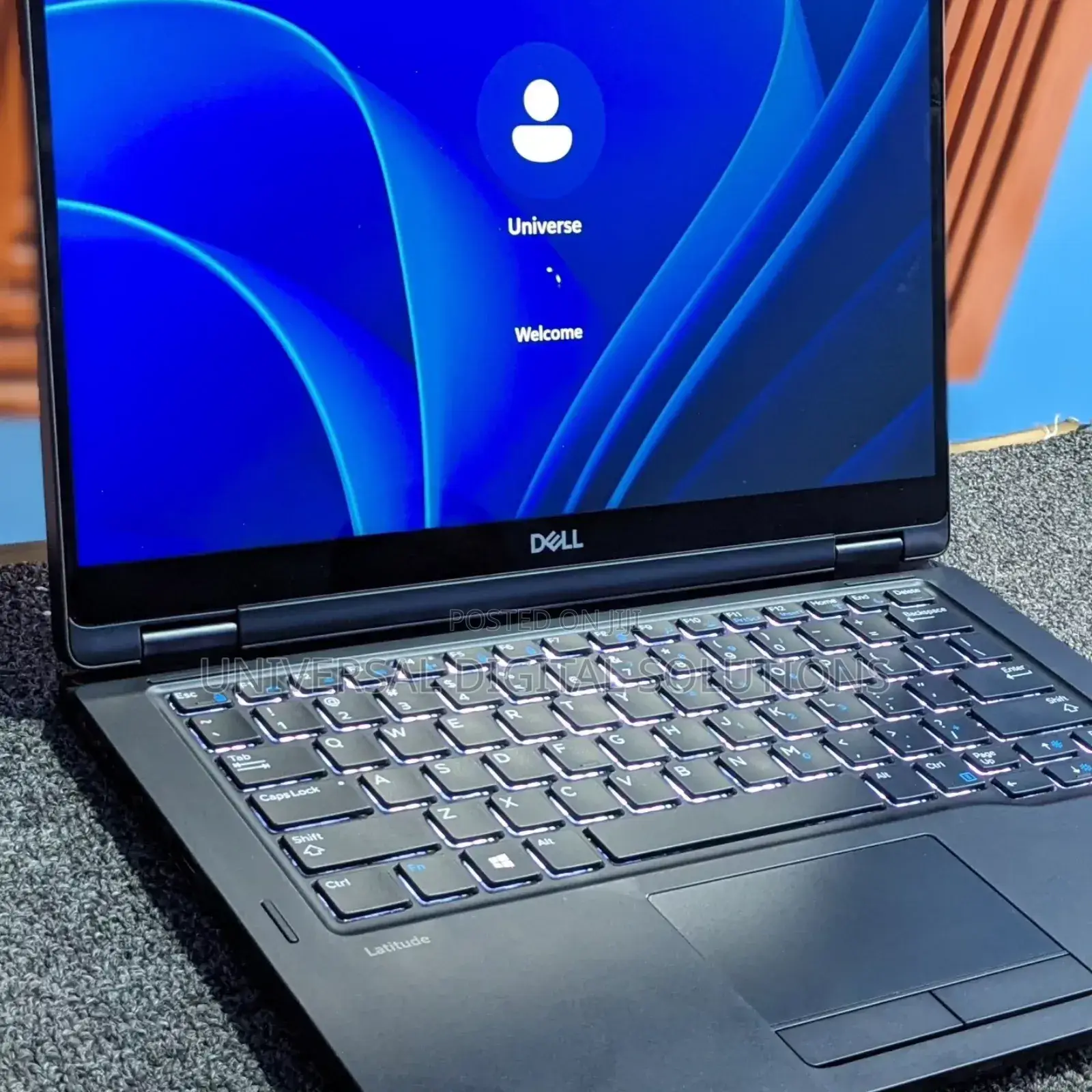 New Laptop Dell Latitude 7389 8GB Intel Core i5 SSD 256GB
