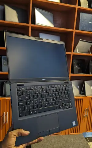 Laptop Dell Latitude 5300 8GB Intel Core I5 SSD 256GB