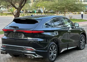 Toyota Harrier 2022 Black