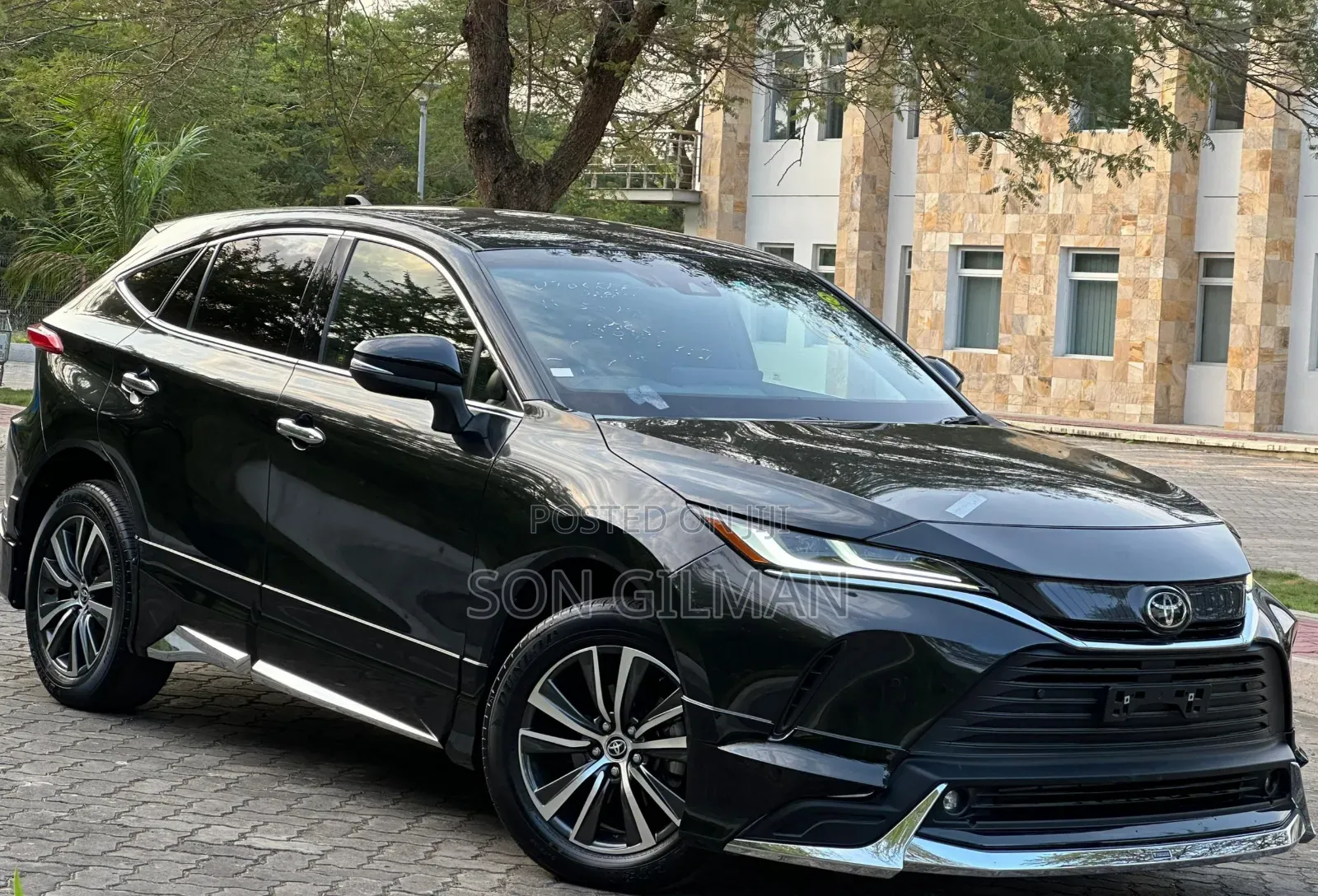 Toyota Harrier 2022 Black