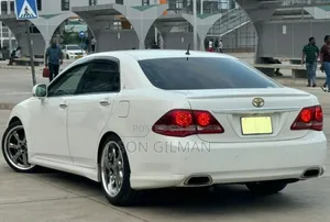 Toyota Crown 2009 Pearl